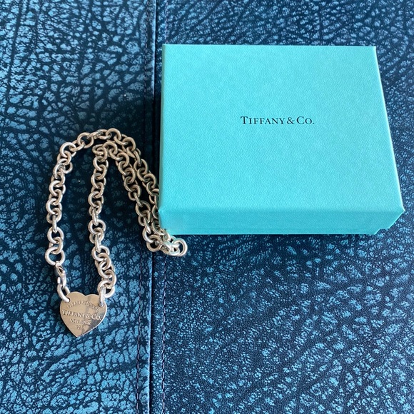 Return to Tiffany - Picture 1 of 4